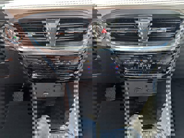 Used 2024 Buick Encore GX Avenir w/ Avenir Convenience Package image 12