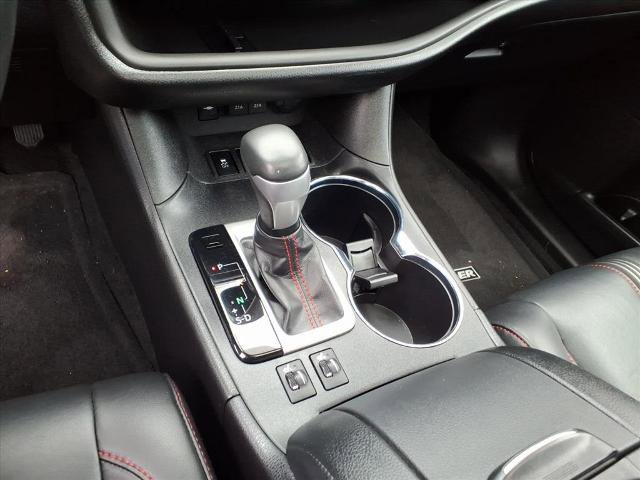 Used 2019 Toyota Highlander SE image 11