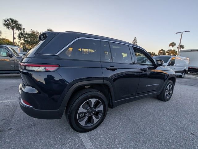 Used 2022 Jeep Grand Cherokee Limited 4xe image 4