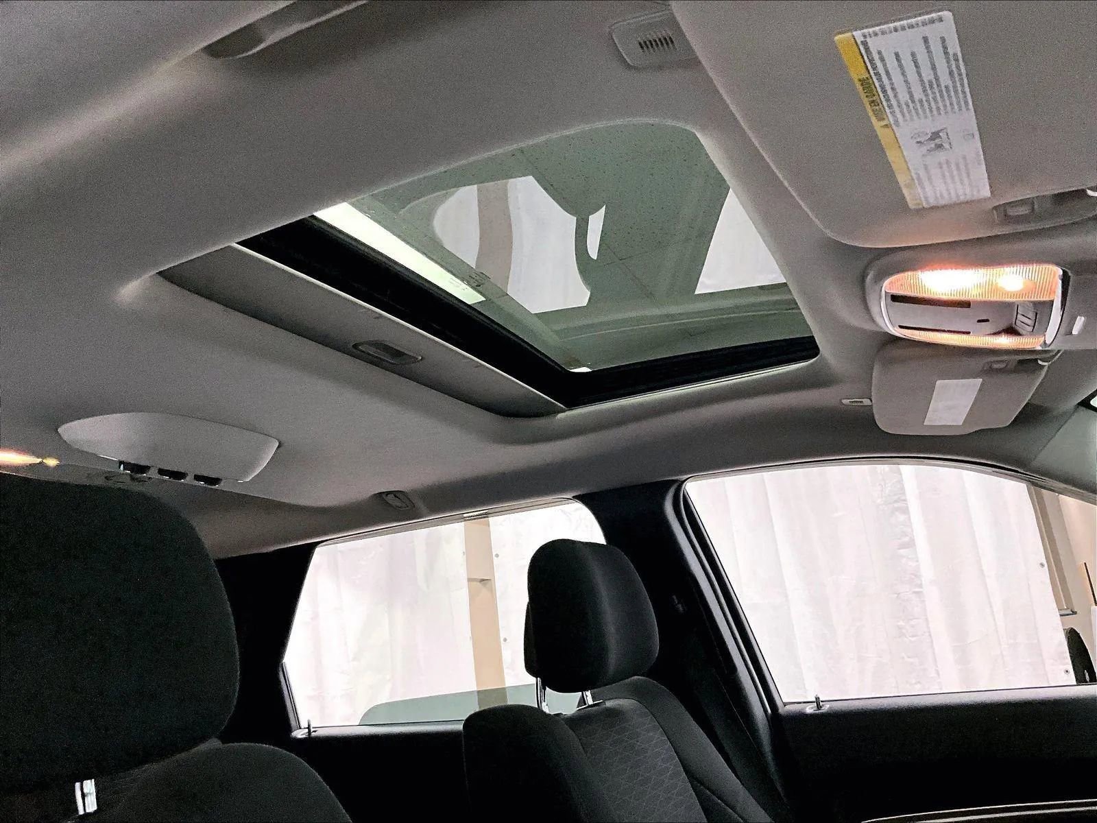 Used 2018 Dodge Durango SXT w/ Quick Order Package 2BB AWD/4WD image 21