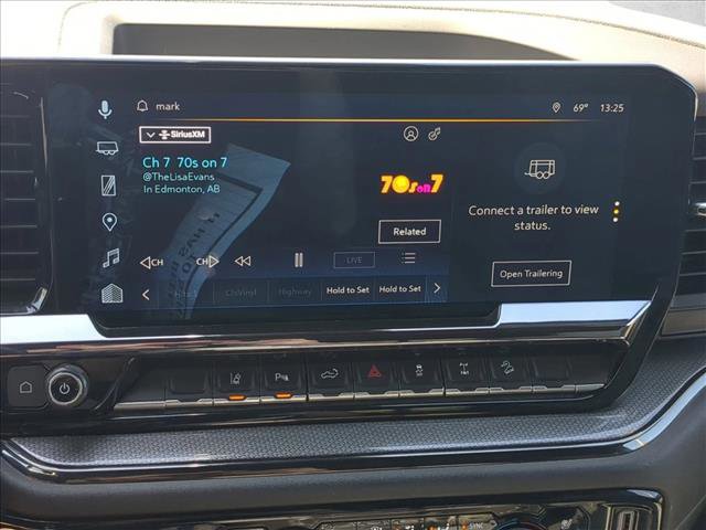 Used 2024 Chevrolet Silverado 2500 ZR2 w/ Technology Package image 15