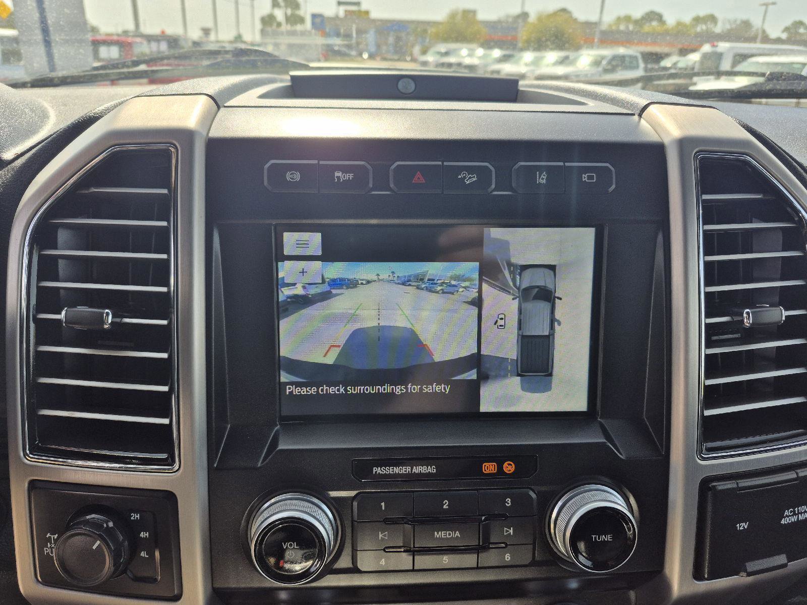 Certified 2020 Ford F250 Platinum w/ FX4 Off-Road Package image 17