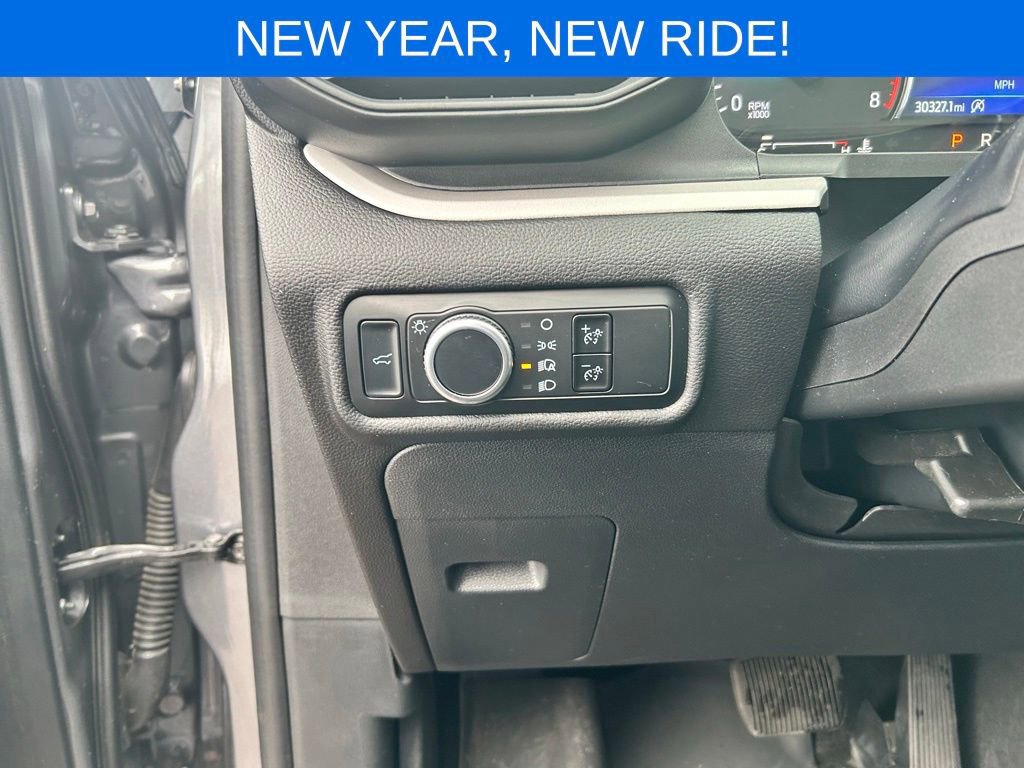 Certified 2023 Ford Explorer XLT w/ Class IV Trailer Tow Package image 14