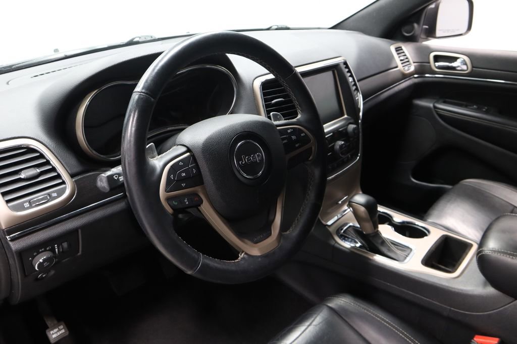 Used 2017 Jeep Grand Cherokee Limited image 25