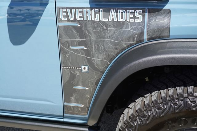 Certified 2023 Ford Bronco Everglades image 17
