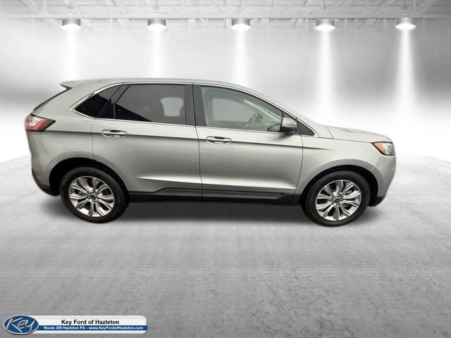 Certified 2022 Ford Edge Titanium image 6