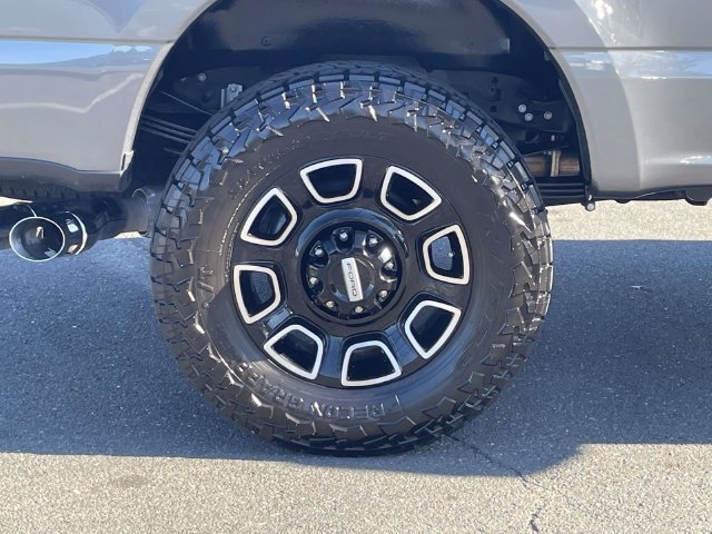 Certified 2026 Ford F350 Platinum w/ FX4 Off-Road Package AWD/4WD image 7