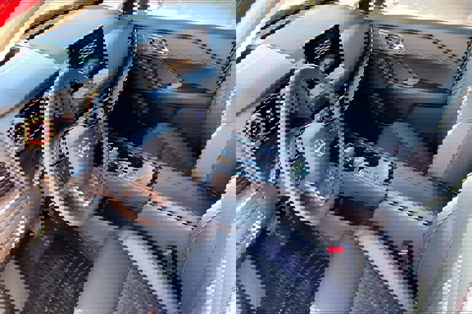 Used 2025 Nissan Rogue Platinum w/ Platinum Premium Package image 17