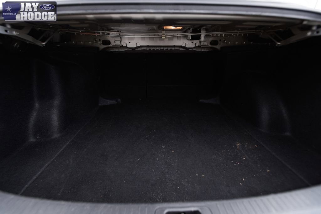 Used 2024 Toyota Corolla LE image 29