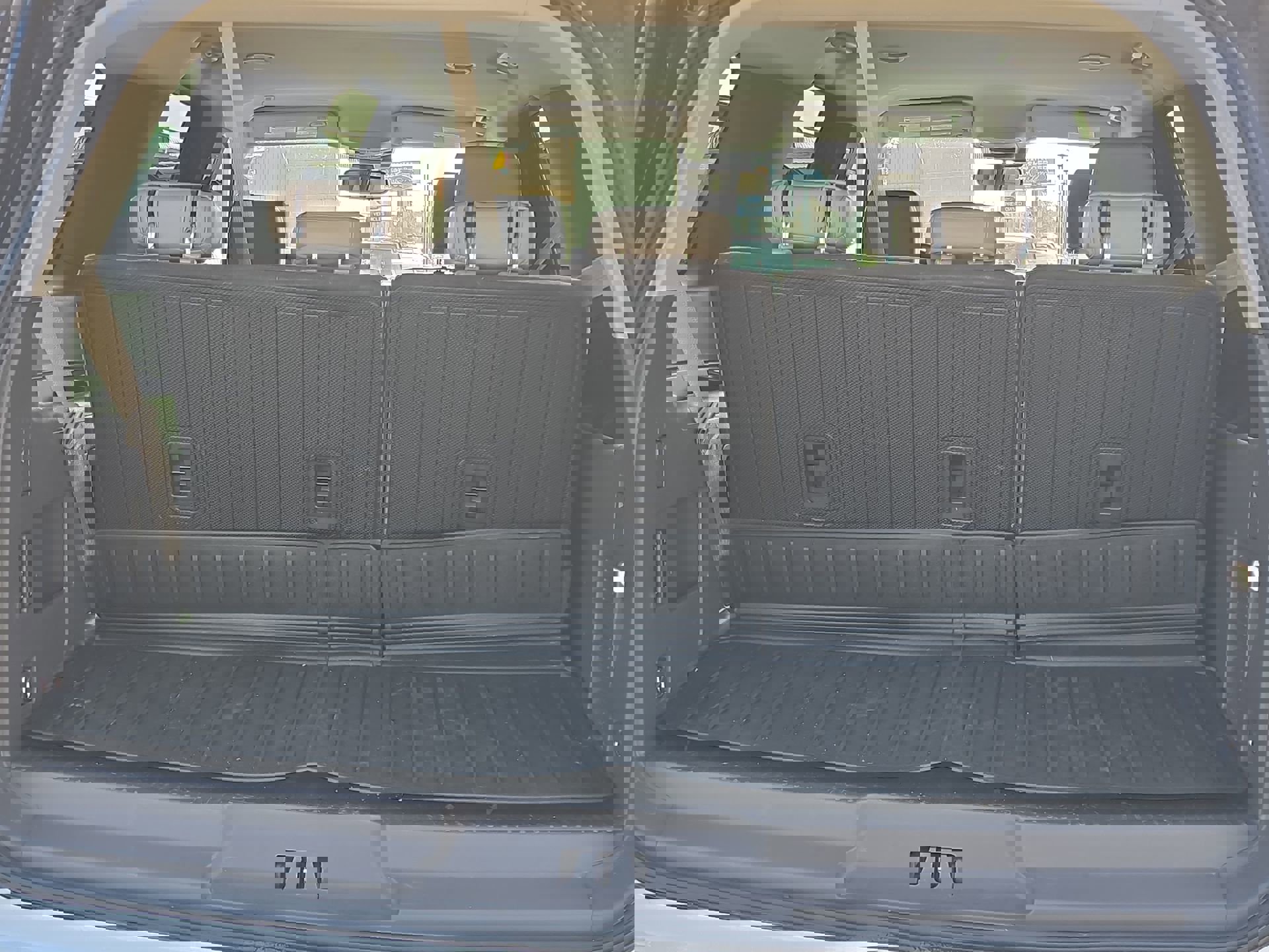 Certified 2020 Ford Expedition XLT w/ Equipment Group 201A image 23