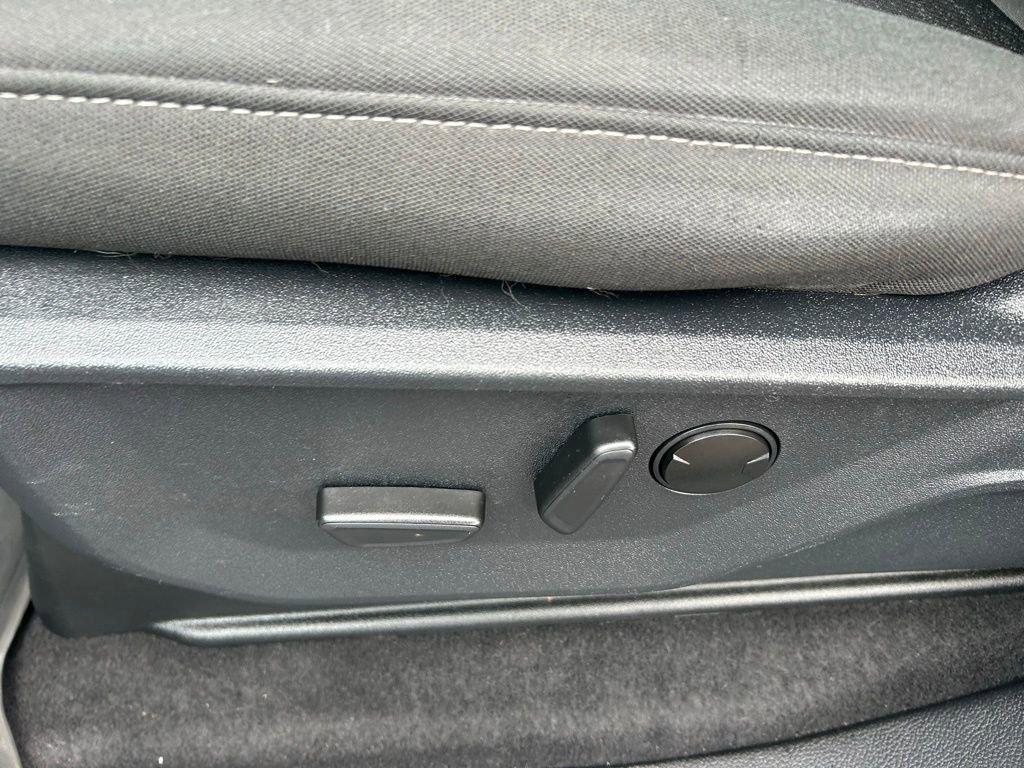 Certified 2023 Ford F150 XLT w/ Equipment Group 302A High image 18