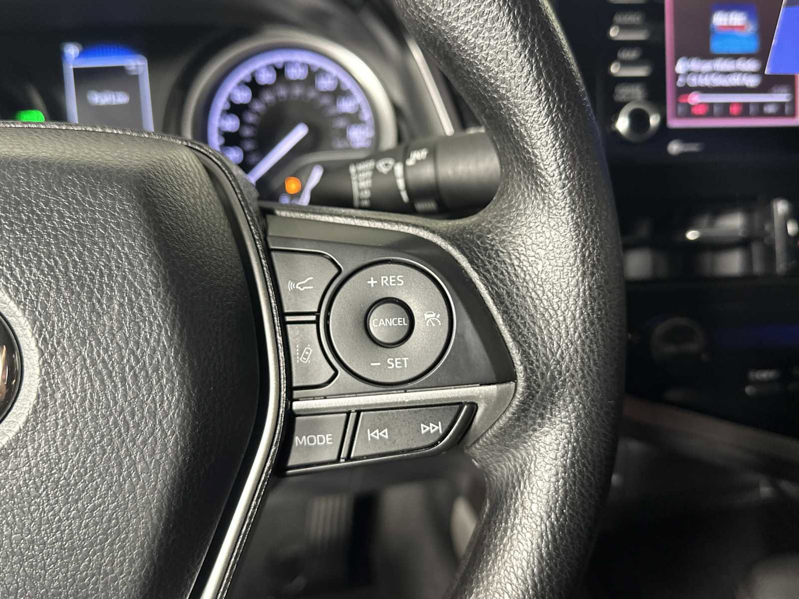 Used 2024 Toyota Camry LE w/ Convenience Package FWD image 32