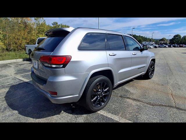 Used 2021 Jeep Grand Cherokee Laredo X AWD/4WD image 8