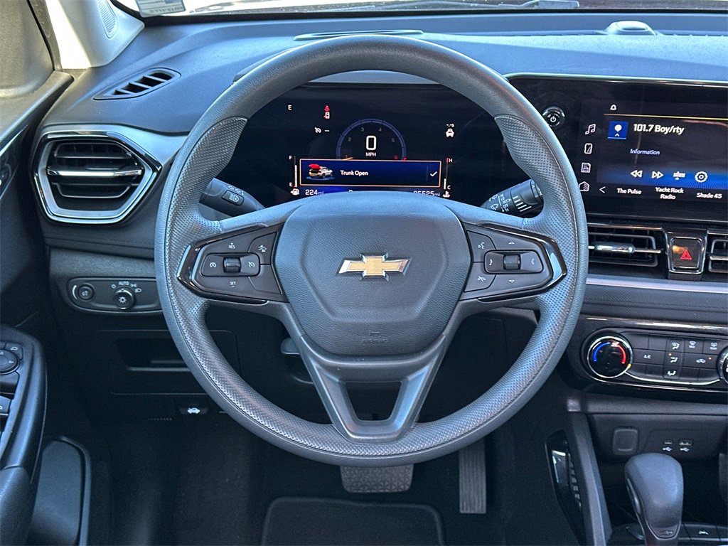 Used 2024 Chevrolet TrailBlazer LT w/ Driver Confidence Package image 23