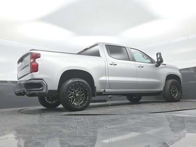 Used 2021 Chevrolet Silverado 1500 LT w/ Z71 Off-Road Package AWD/4WD image 23