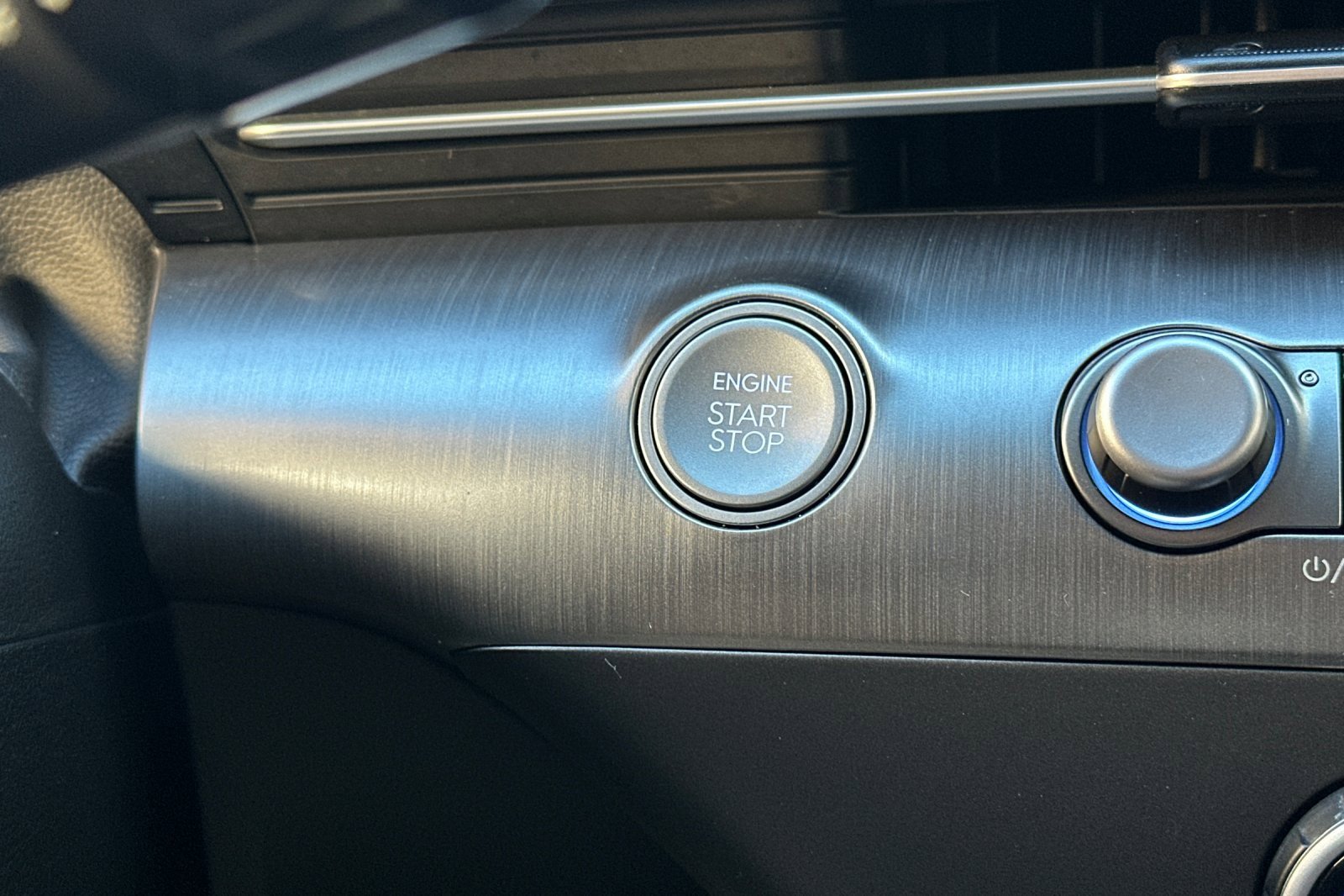 Used 2024 Hyundai Kona SE image 21