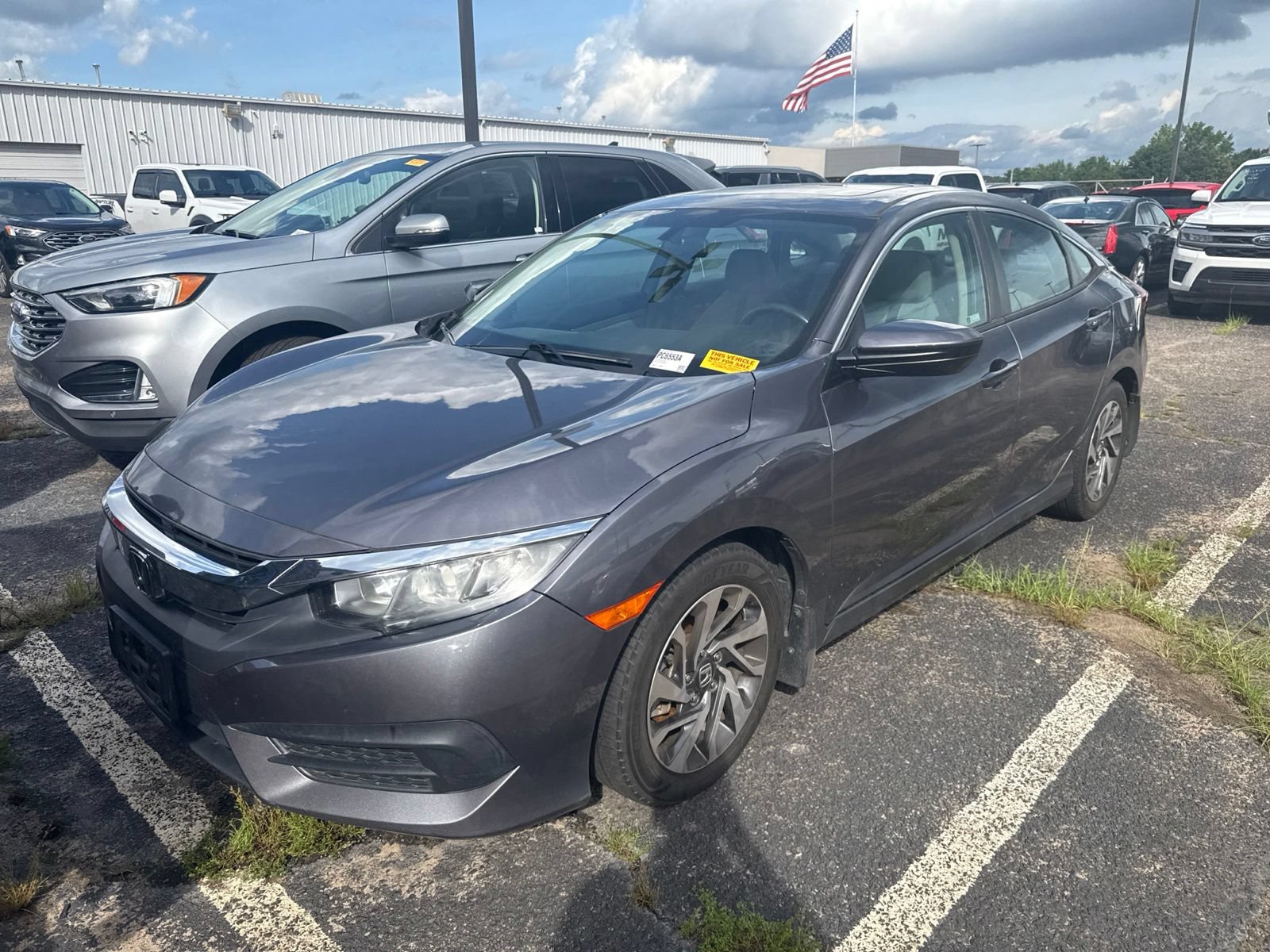 Used 2018 Honda Civic EX image 2