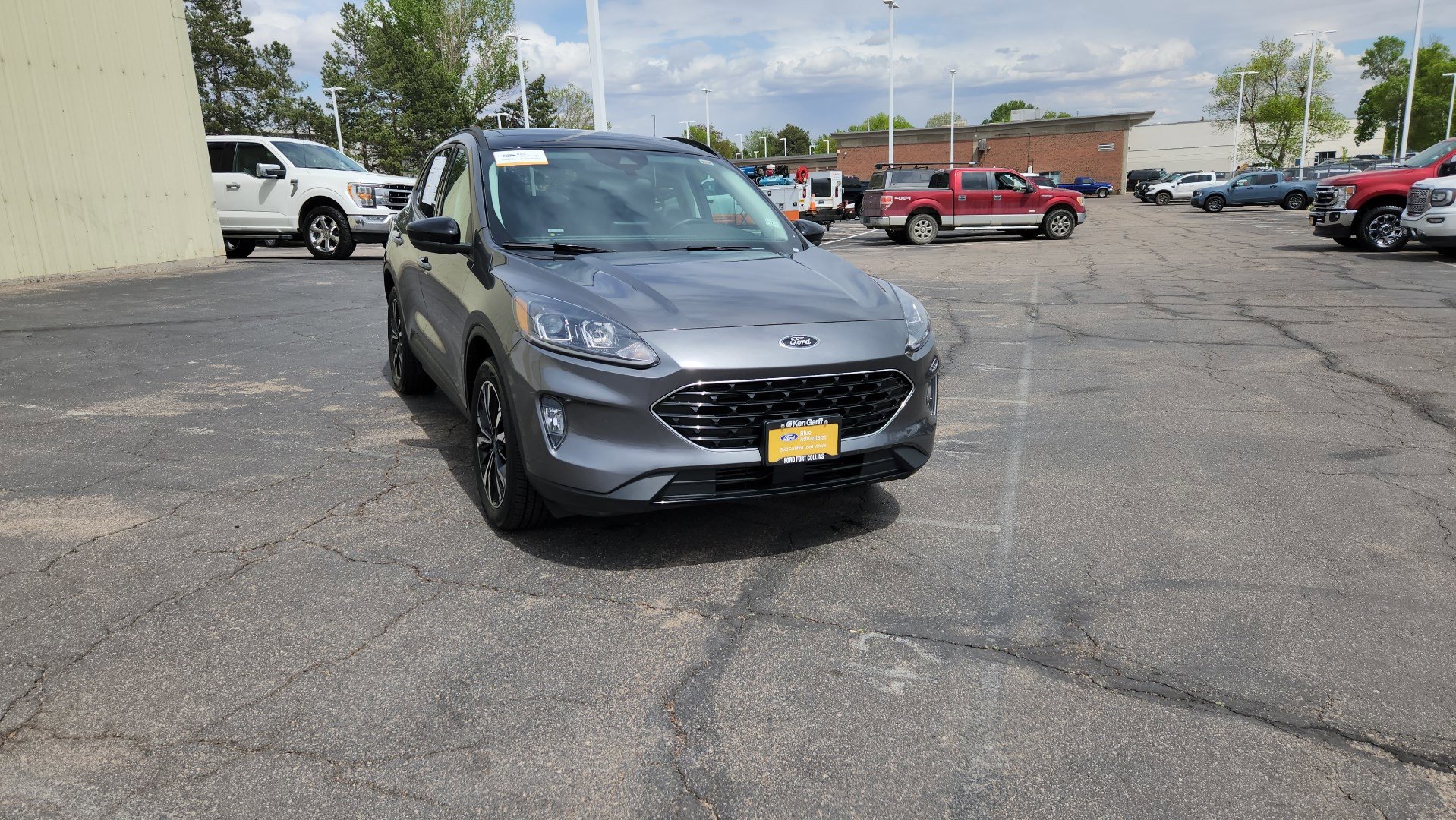 Certified 2022 Ford Escape SEL w/ SEL Stealth AWD Package image 21