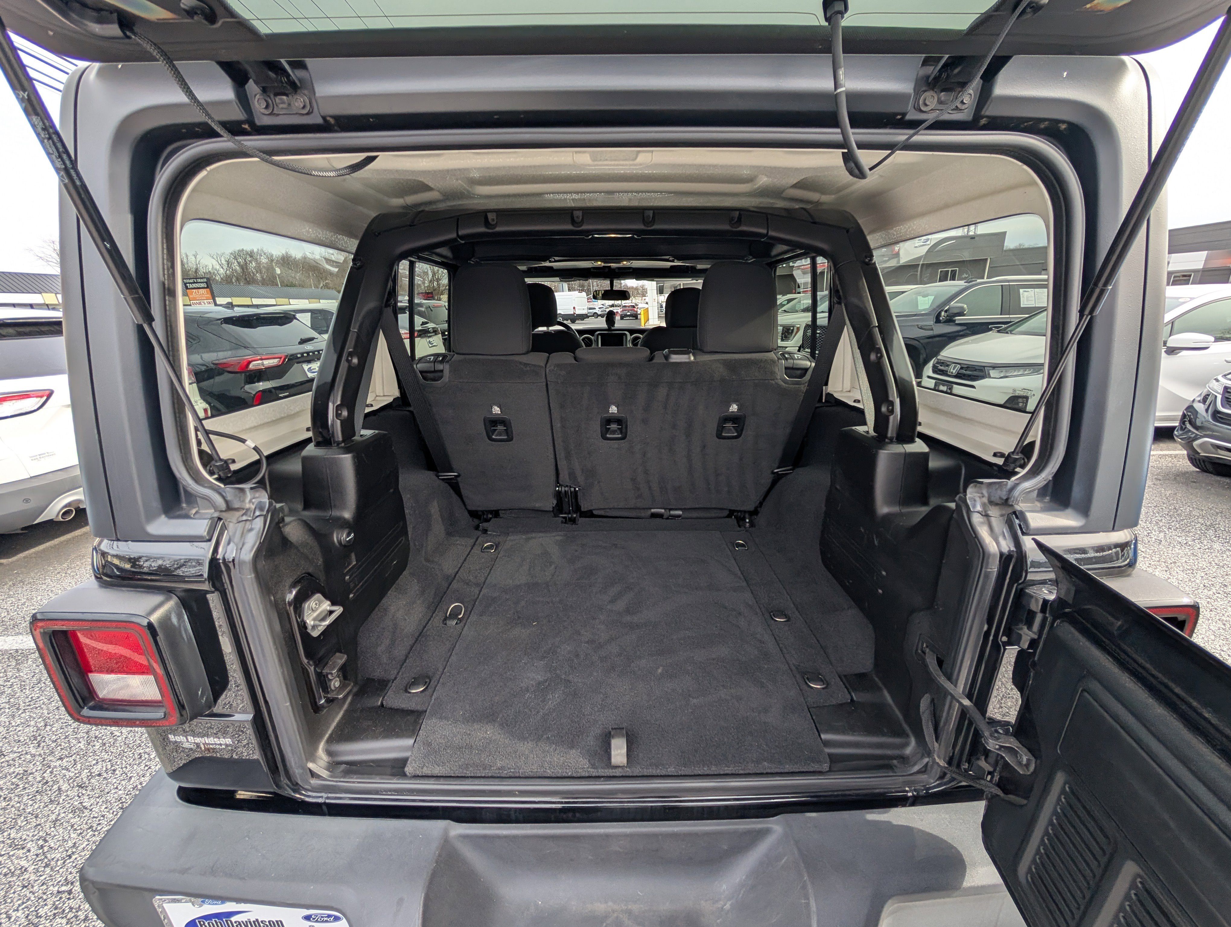 Used 2021 Jeep Wrangler Unlimited Sport image 14