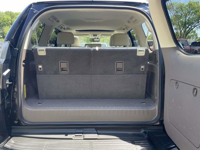 Used 2017 Lexus GX 460 Premium w/ Premium Package AWD/4WD image 36