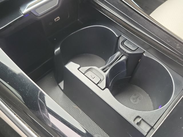 Used 2023 Mercedes-Benz C 300 Sedan image 10