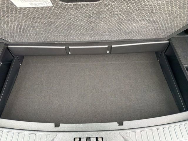 Certified 2024 Ford Explorer XLT w/ Equipment Group 202A image 11