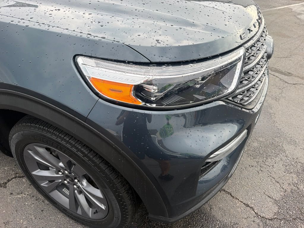 Certified 2023 Ford Explorer XLT w/ Equipment Group 202A AWD/4WD image 15
