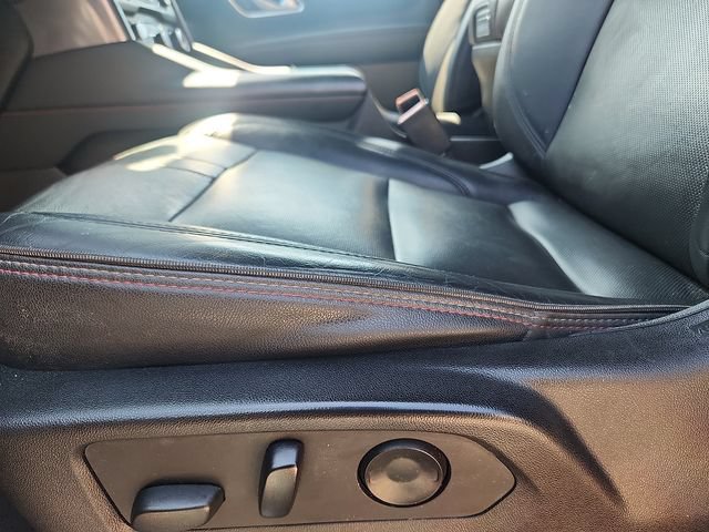 Used 2021 Chevrolet Suburban RST w/ Luxury Package AWD/4WD image 23