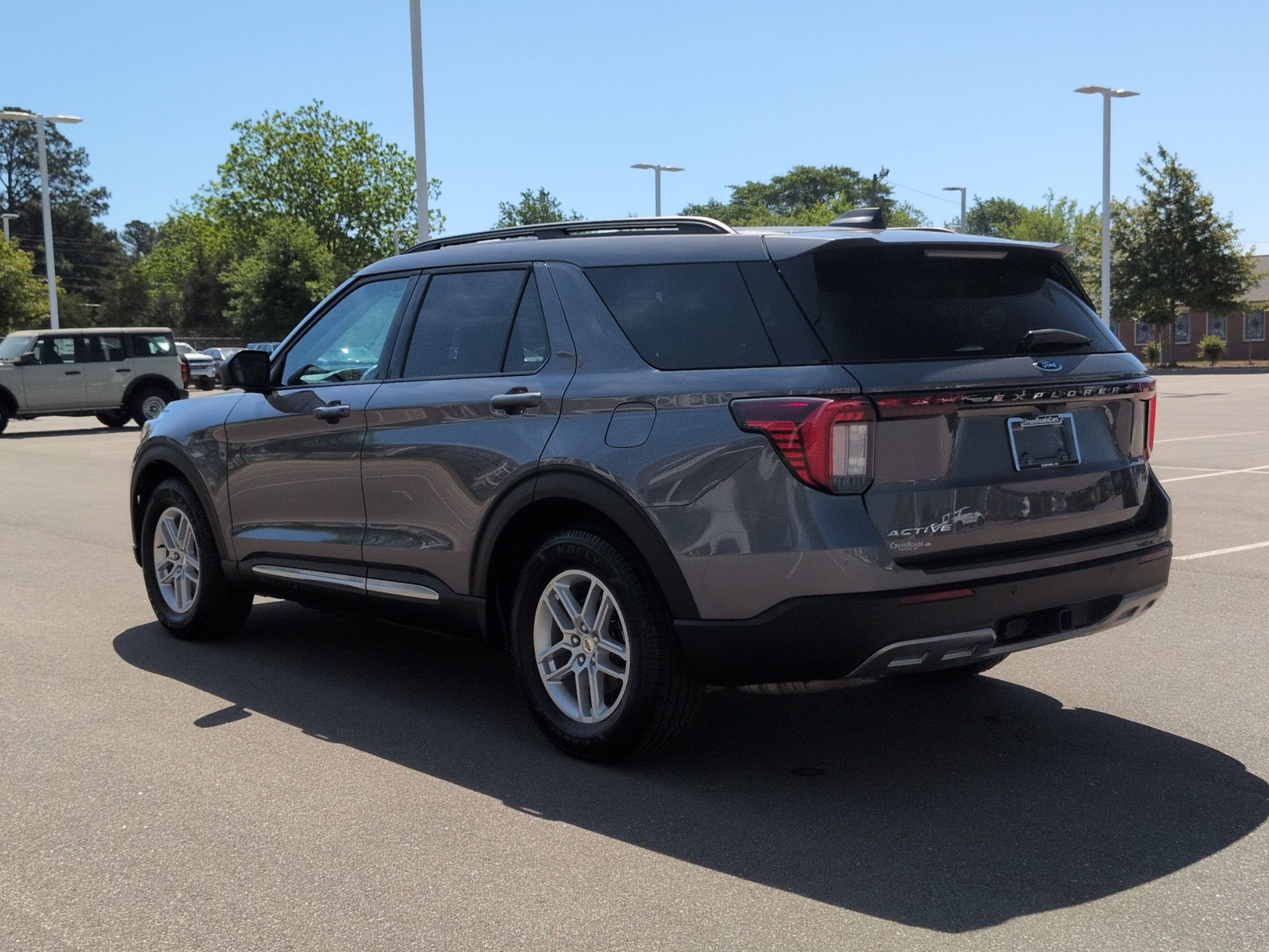 Certified 2025 Ford Explorer Active w/ Active Comfort Package RWD image 6