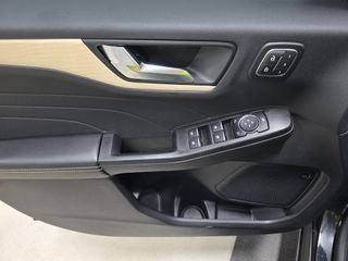 Certified 2022 Ford Escape Titanium w/ Titanium Elite Package AWD/4WD image 15
