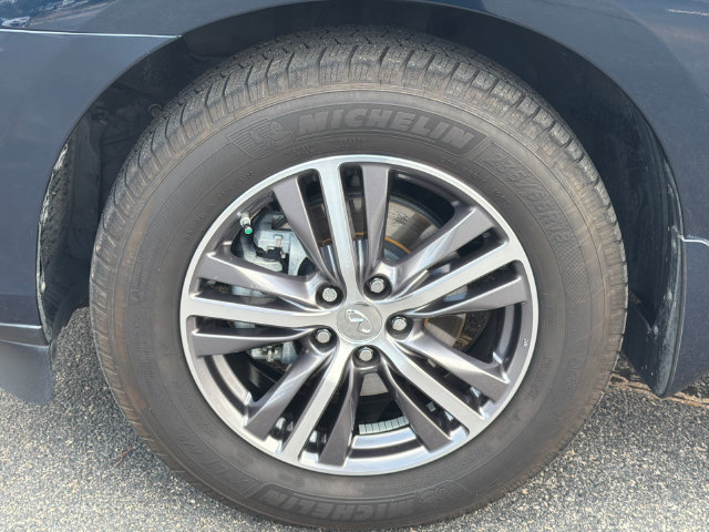 Used 2019 INFINITI QX60 Luxe w/ Essential Package FWD image 13
