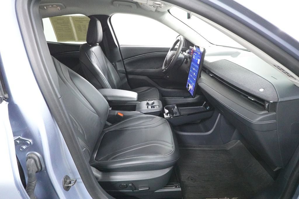 Certified 2022 Ford Mustang Mach-E Premium AWD/4WD image 32