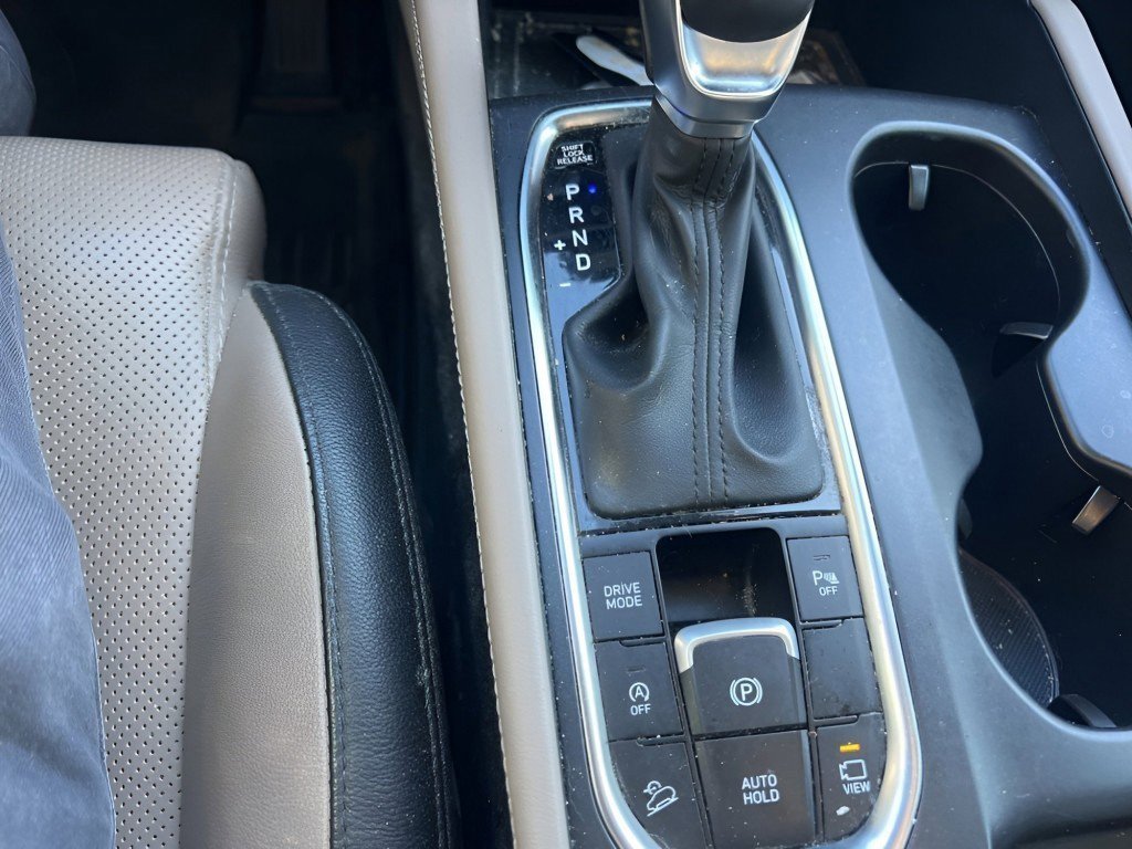 Used 2020 Hyundai Santa Fe Limited image 25