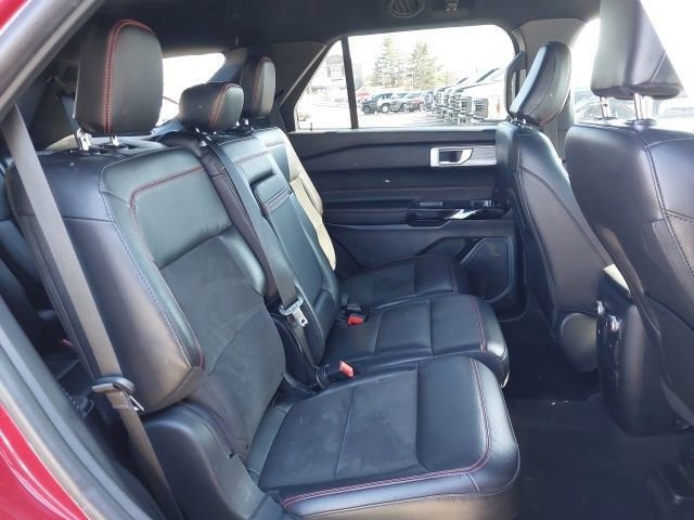 Certified 2022 Ford Explorer ST-Line image 25