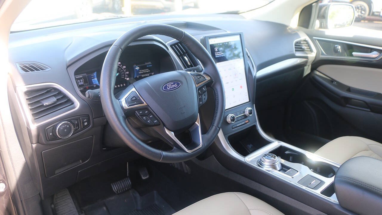 Certified 2024 Ford Edge SEL w/ Convenience Package AWD/4WD image 31