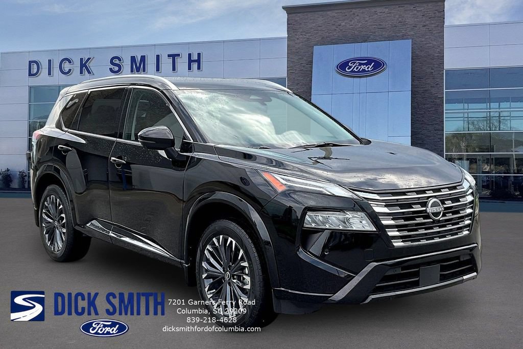 Used 2024 Nissan Rogue Platinum FWD image 3