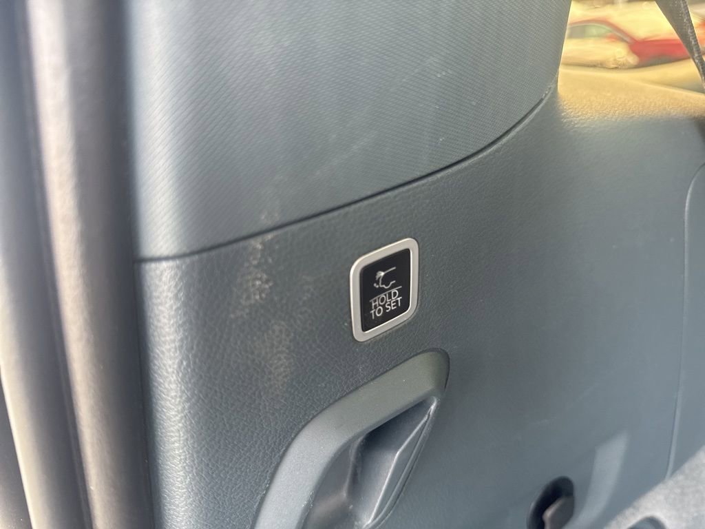 Used 2022 Jeep Grand Wagoneer Series III w/ Rear Seat Video Group 1 image 51