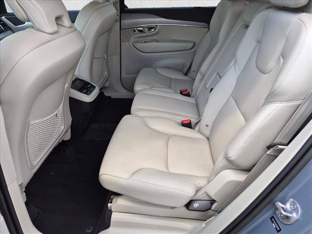Used 2023 Volvo XC90 B5 Core AWD/4WD image 17