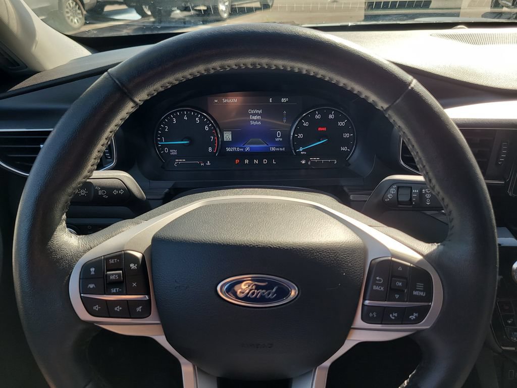 Certified 2024 Ford Explorer Limited RWD image 28