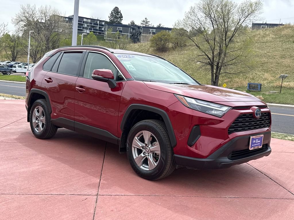 Used 2024 Toyota RAV4 LE image 7