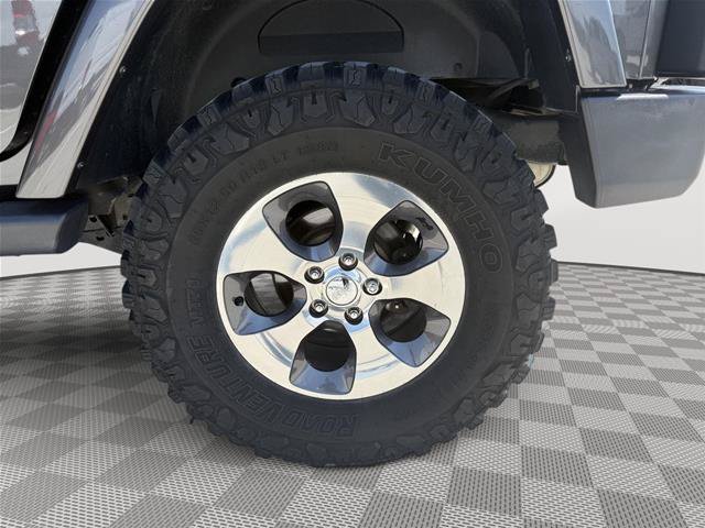 Used 2017 Jeep Wrangler Unlimited Sahara w/ Max Tow Package AWD/4WD image 19
