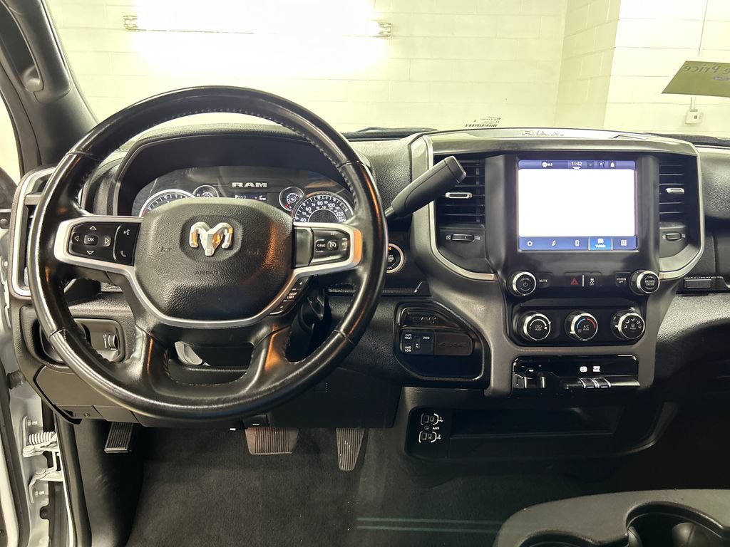 Used 2024 RAM 3500 Big Horn AWD/4WD image 7
