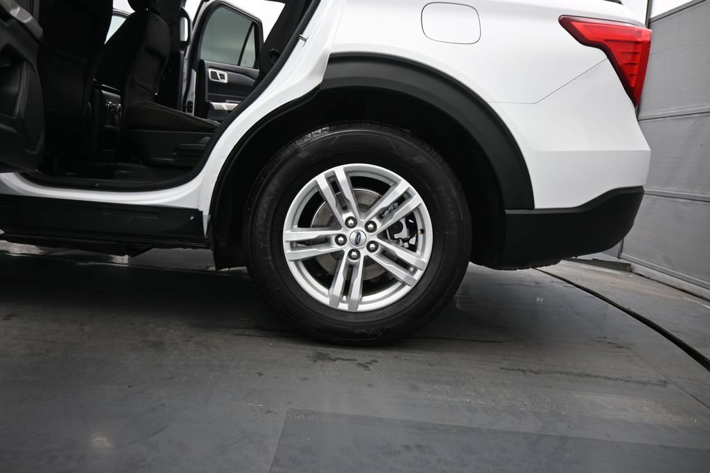 Certified 2021 Ford Explorer XLT RWD image 20