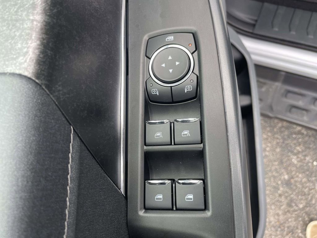 Certified 2025 Ford F150 Lightning XLT image 16