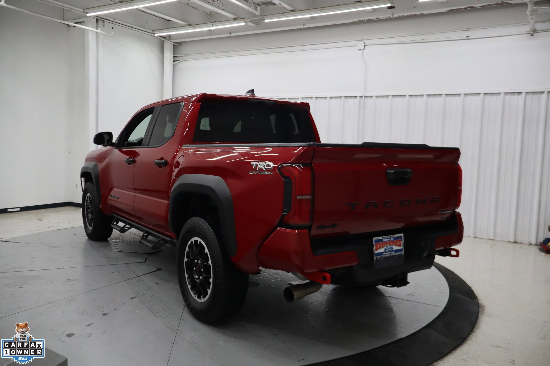 Used 2025 Toyota Tacoma TRD Off-Road AWD/4WD image 8
