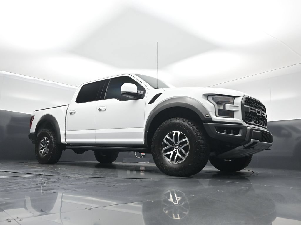 Certified 2018 Ford F150 Raptor w/ Equipment Group 802A Luxury AWD/4WD image 3