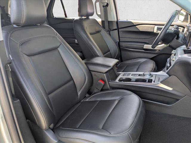 Certified 2023 Ford Explorer XLT w/ Equipment Group 202A RWD image 21