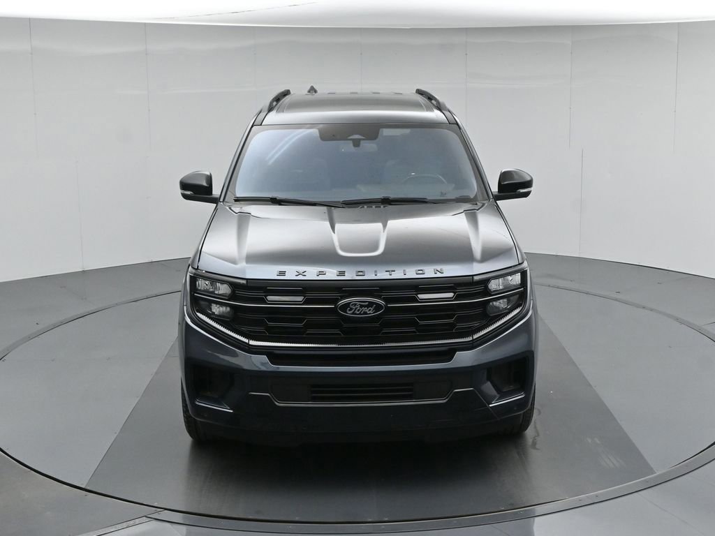 Certified 2025 Ford Expedition Platinum w/ Stealth Appearance Package image 29