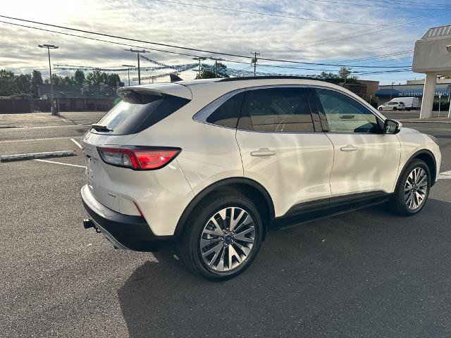 Certified 2022 Ford Escape Titanium w/ Class II Trailer Tow Package AWD/4WD image 7