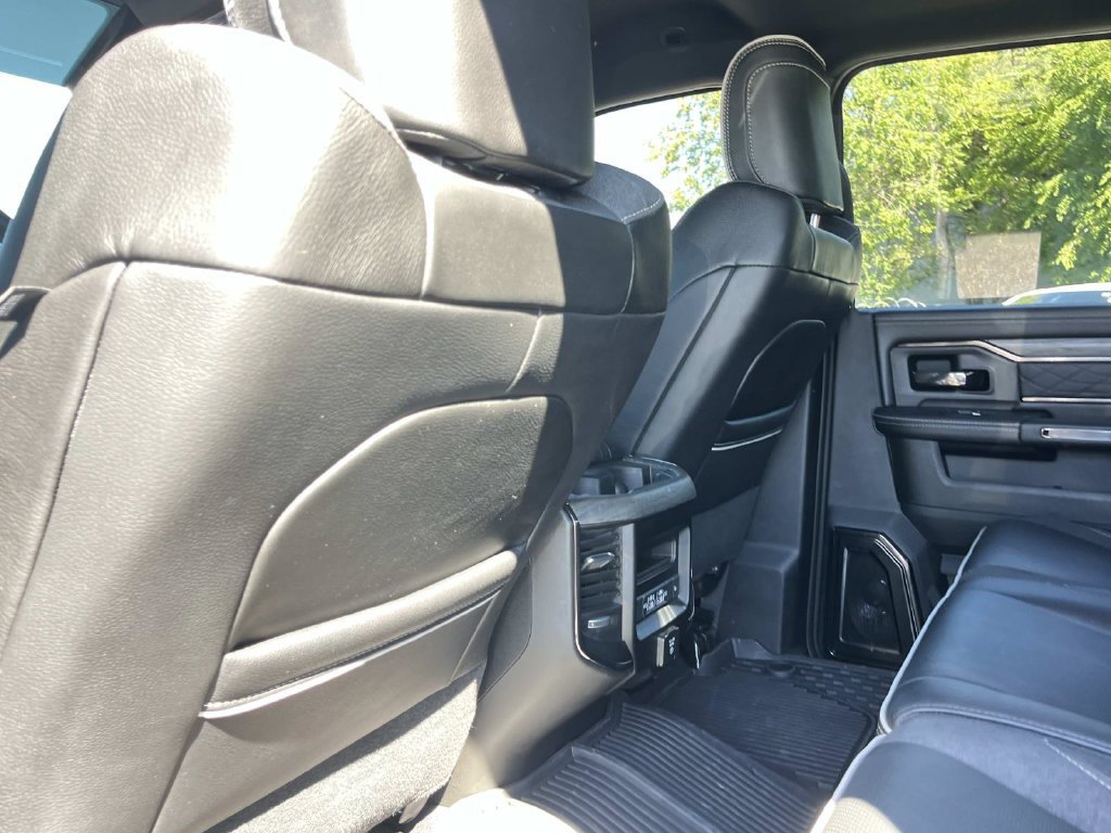 Used 2025 RAM 3500 Limited AWD/4WD image 26